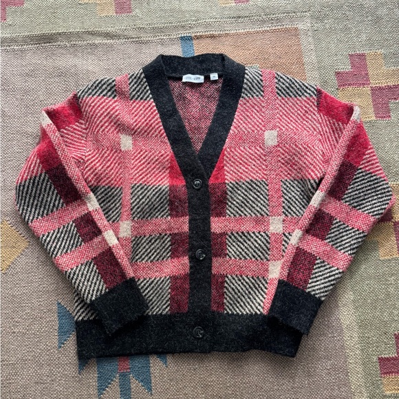 Spring and Mercer Red and Black Cardigan Sweater size medium - Picture 4 of 7